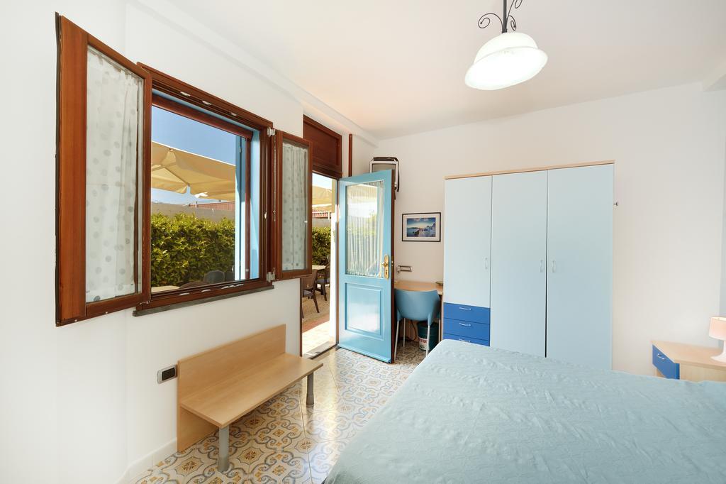 La Capannina Bed & Breakfast Procida Room photo